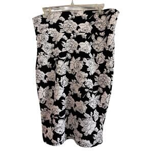 LuLaRoe XL Black & White Floral Pencil Skirt Textured Stretch Simply Comfortable